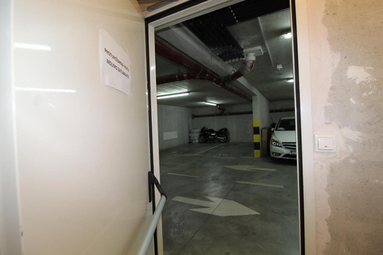 Macadamia Apartment With Garage Parking Split Eksteriør bilde
